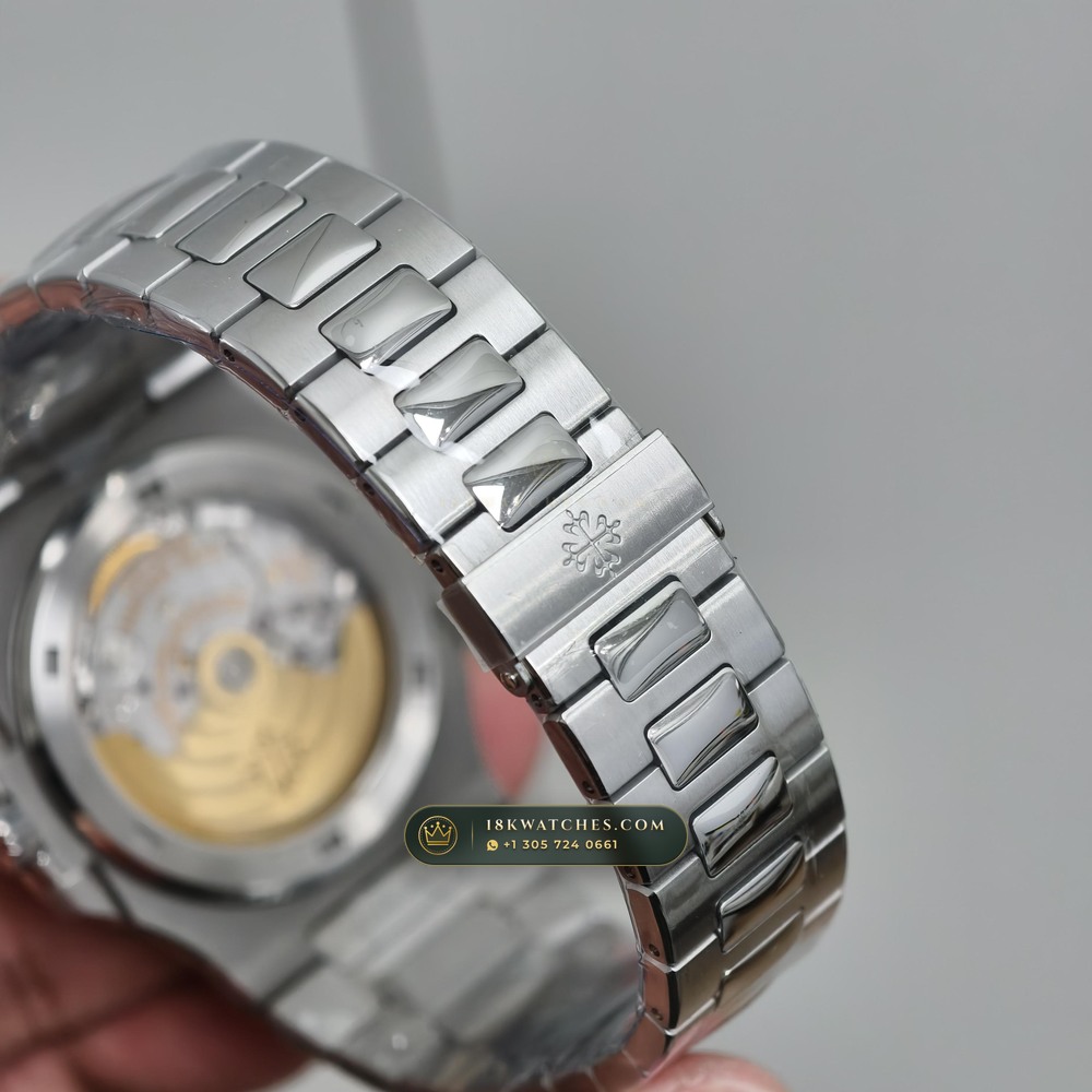 Patek Philippe Nautilus Self-Winding Custom SW Dial Deep Crystal Optics Ref. 5711A — Studio Gallery Plate VII in 904L Stainless Steel Custom Architecture (115.2g Verified Mass, Patek Philippe Cal. 26-330 S C / Cal. 324 S C - 21K Gold Rotor)