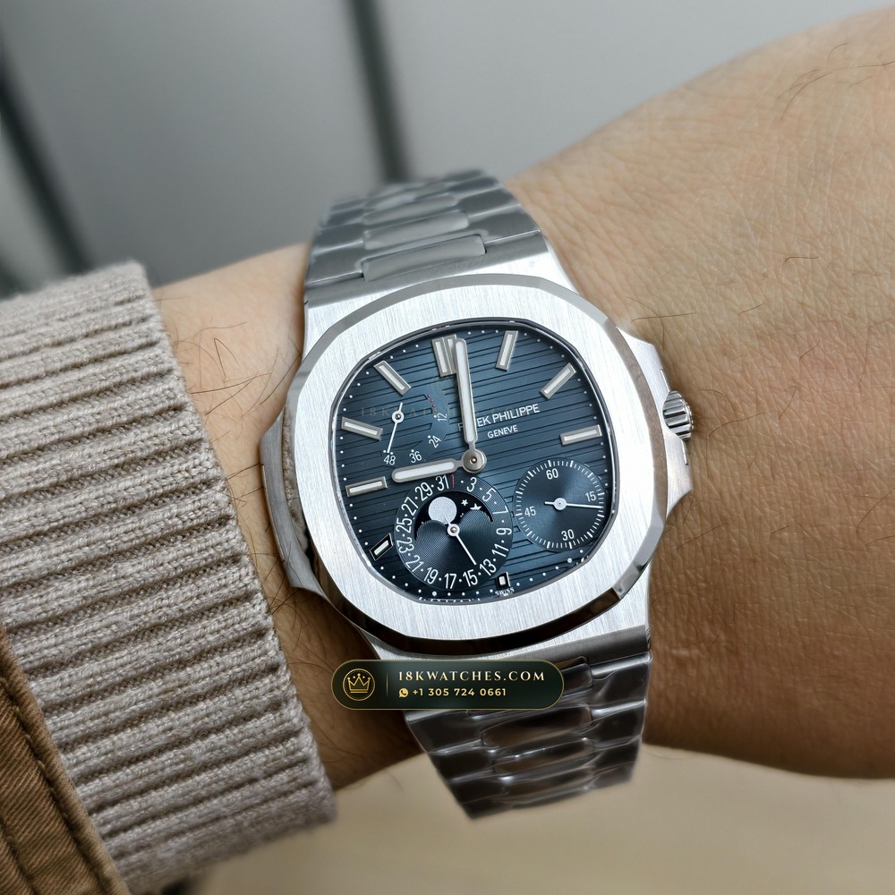 Patek Philippe Nautilus Moonphase & Power Reserve Custom SW Dial Free-Sprung Calibre Ref. 5712A — Studio Gallery Plate IX in 904L Stainless Steel Custom Architecture (116.5g Verified Mass, Patek Philippe Cal. 240 PS IRM C LU - 22K Gold Micro-Rotor)