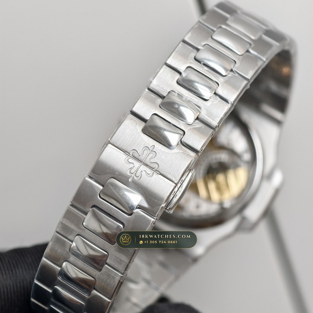 Patek Philippe Nautilus Moonphase & Power Reserve Custom SW Dial Free-Sprung Calibre Ref. 5712A — Studio Gallery Plate VI in 904L Stainless Steel Custom Architecture (116.5g Verified Mass, Patek Philippe Cal. 240 PS IRM C LU - 22K Gold Micro-Rotor)