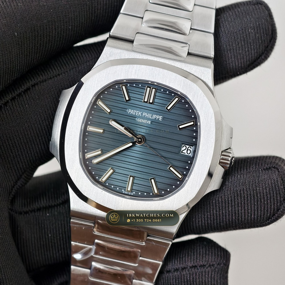 Patek Philippe Nautilus Self-Winding Custom SW Dial 22K Gold Rotor Ref. 5711/1A-001 — Studio Gallery Plate II in 904L Stainless Steel Custom Architecture (115.1g Verified Mass, Patek Philippe Cal. 26-330 S C / Cal. 324 S C - 21K Gold Rotor)