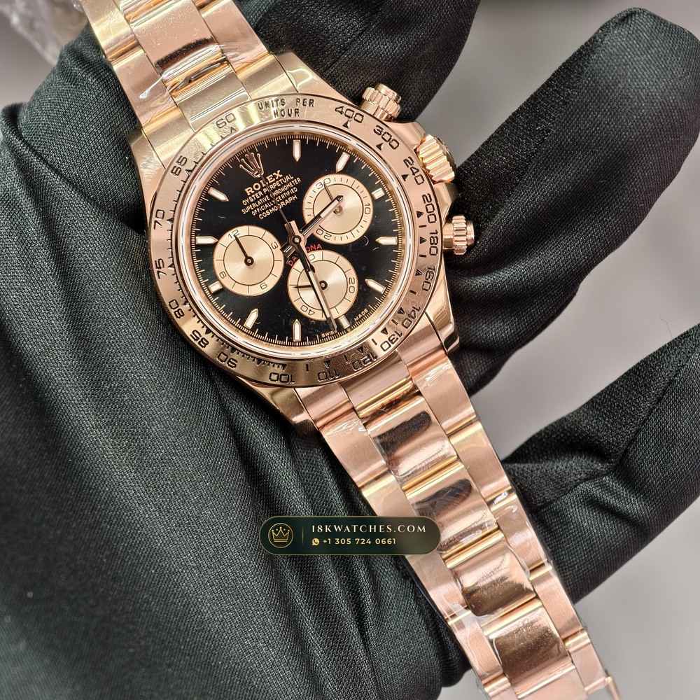 Rolex Cosmograph Daytona 18K Everose Gold Hand-Chamfered Bevel Spec Ref. 126505 — Studio Gallery Plate II in 18K Rose Gold Au750 (216.6g Verified Mass, Rolex Manufacture Cal. 4131 - 72h Power Reserve)