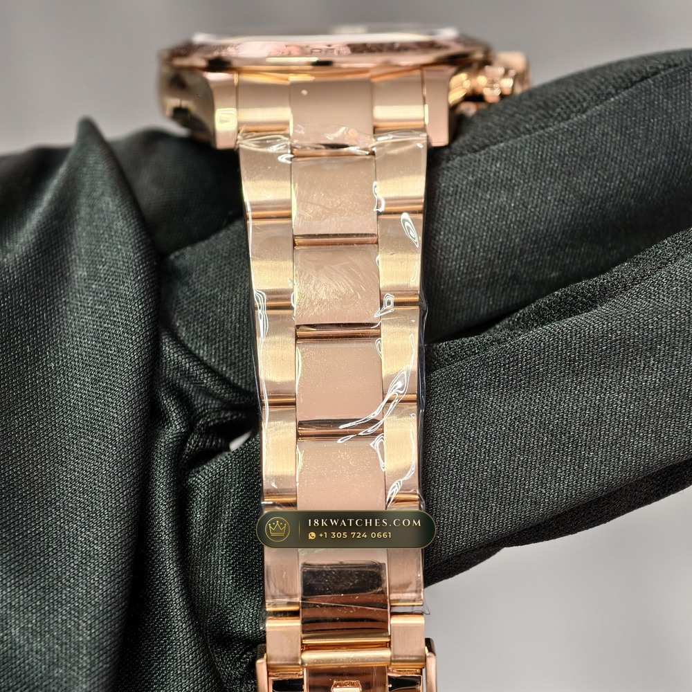 Rolex Cosmograph Daytona 18K Everose Gold Hand-Chamfered Bevel Spec Ref. 126505 — Studio Gallery Plate VI in 18K Rose Gold Au750 (216.6g Verified Mass, Rolex Manufacture Cal. 4131 - 72h Power Reserve)
