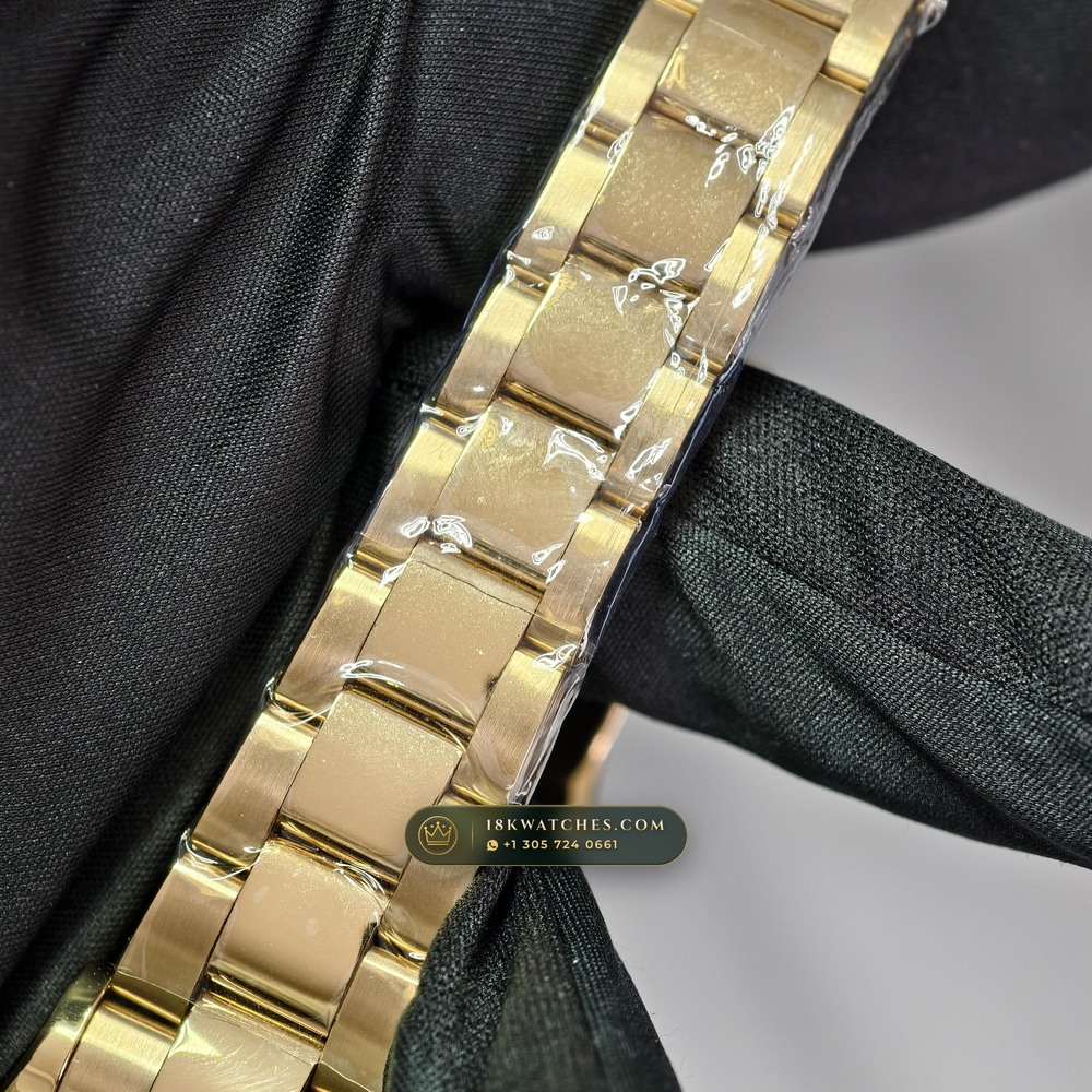 Rolex Cosmograph Daytona 18K Yellow Gold Custom SW Dial Deep Crystal Optics Ref. 126508 — Studio Gallery Plate VII in 18K Yellow Gold Au750 (216.9g Verified Mass, Rolex Manufacture Cal. 4131 - 72h Power Reserve)