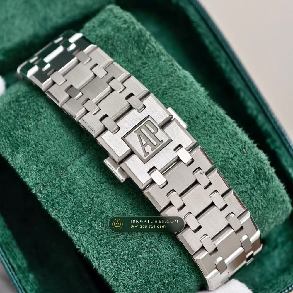 Audemars Piguet Royal Oak Selfwinding Chronograph 41mm Geneva Atelier Spec Ref. 26331ST — Studio Gallery Plate V in 904L Stainless Steel Custom Architecture (180.4g Verified Mass, Audemars Piguet Cal. 2385 Column-Wheel Chronograph)