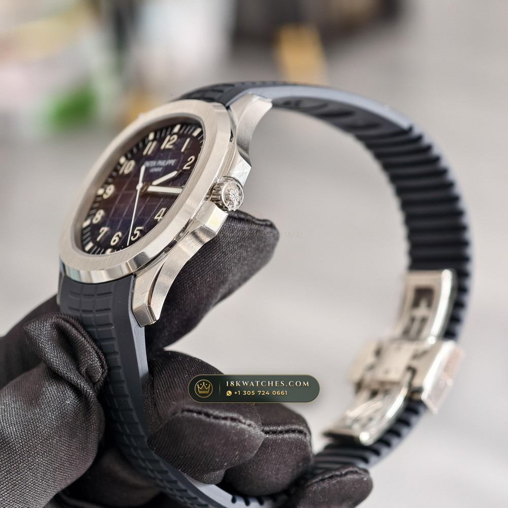Patek Philippe Aquanaut Jumbo 42.2mm 18K White Gold Geneva Atelier Spec Ref. 5168G-001 — Studio Gallery Plate IV in 18K White Gold Au750 (120.6g Verified Mass, Patek Philippe Cal. 324 S C - 21K Gold Rotor)