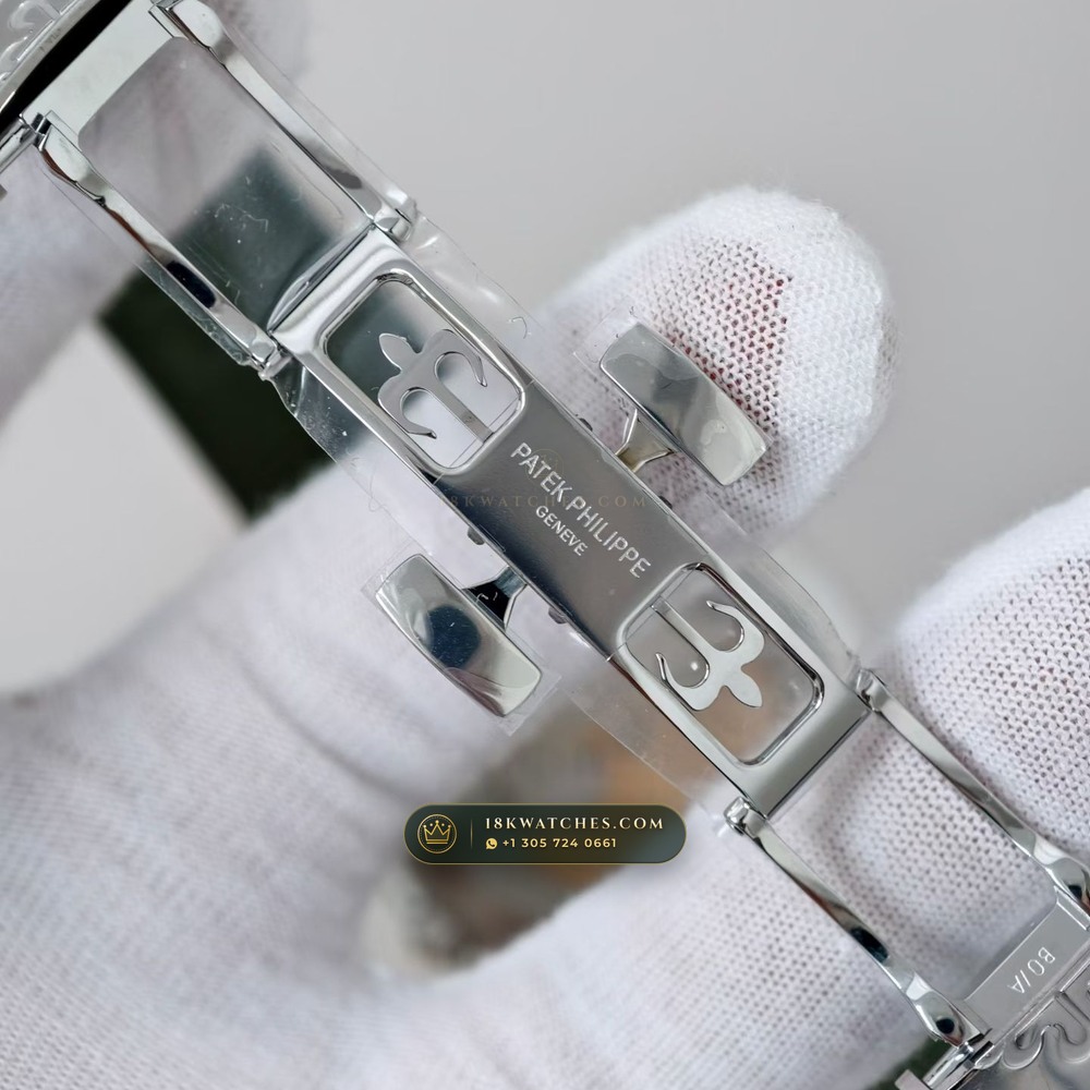 Patek Philippe Aquanaut Jumbo 42.2mm 18K White Gold Ref. 5168G-010 — Studio Gallery Plate VI in 18K White Gold Au750 (120.2g Verified Mass, Patek Philippe Cal. 324 S C - 21K Gold Rotor)