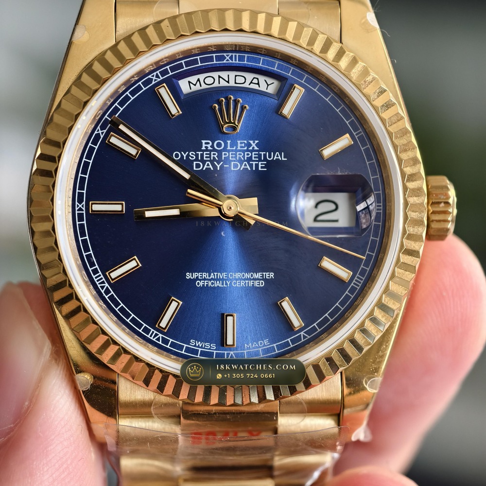 Rolex Day-Date 36 Graduated Royal Blue Sunburst Dial 18K Yellow Gold Ref. 118238 — Studio Gallery Plate IV in 18K Yellow Gold Au750 (141.3g Verified Mass, Rolex Manufacture Cal. 3155)