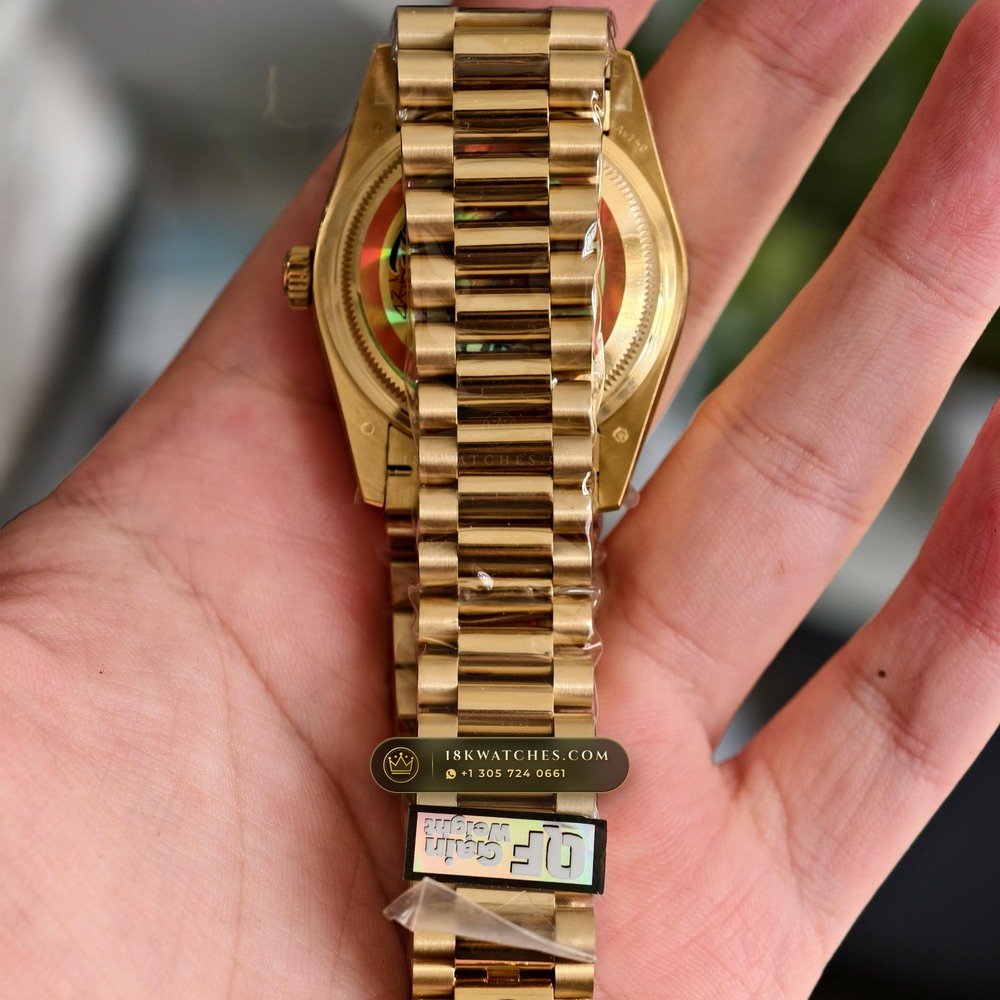Rolex Day-Date 36 Graduated Royal Blue Sunburst Dial 18K Yellow Gold Ref. 118238 — Studio Gallery Plate VII in 18K Yellow Gold Au750 (141.3g Verified Mass, Rolex Manufacture Cal. 3155)