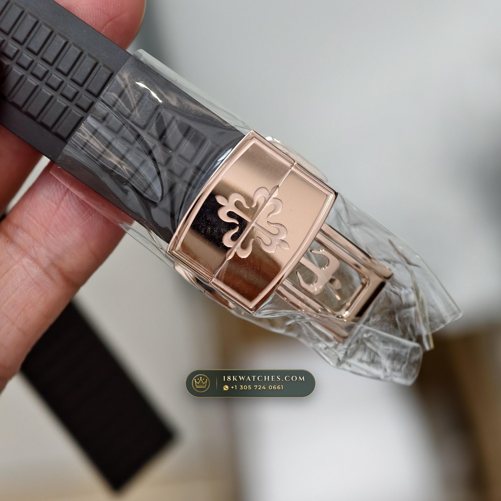 Patek Philippe Aquanaut Extra-Large Self-Winding 18K Rose Gold Chronometer Regulated Spec Ref. 5167R — Studio Gallery Plate VIII in 18K Rose Gold Au750 (108.2g Verified Mass, Patek Philippe Cal. 324 S C - 21K Gold Rotor)