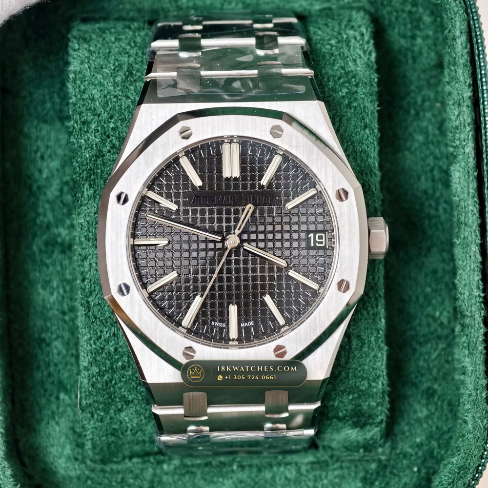 Audemars Piguet Royal Oak Selfwinding 41mm Free-Sprung Calibre Ref. 15510ST