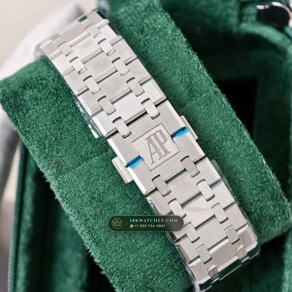 Audemars Piguet Royal Oak Selfwinding 41mm Free-Sprung Calibre Ref. 15510ST — Studio Gallery Plate V in 904L Stainless Steel Custom Architecture (166.5g Verified Mass, Audemars Piguet Cal. 4302 - 70h Power Reserve)