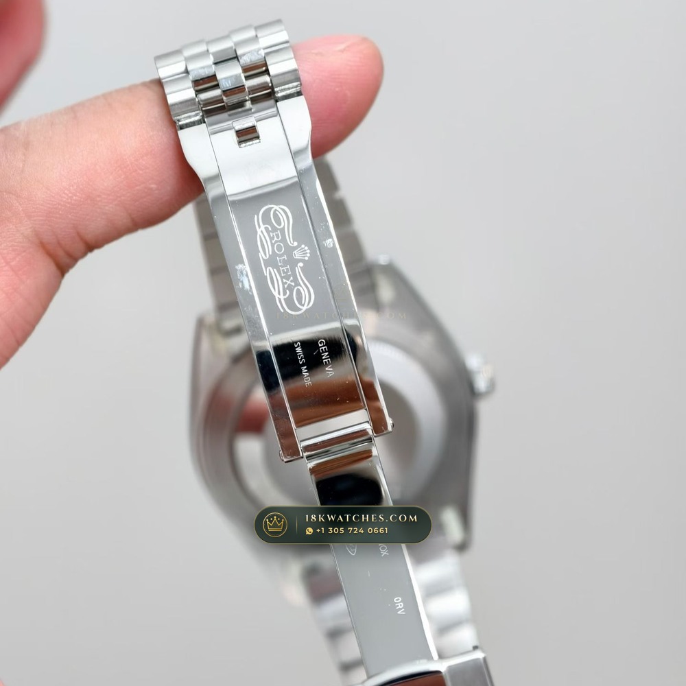 Rolex Datejust 41 Deep Crystal Optics Ref. 126331 — Studio Gallery Plate VII in 18K Gold & 904L Oystersteel Rolesor (150.4g Verified Mass, Rolex Manufacture Cal. 3235 - 70h Power Reserve)