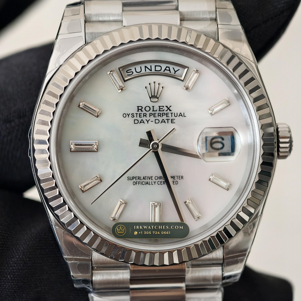 Rolex Day-Date 40 Iridescent Natural Mother-of-Pearl Dial 18K White Gold Ref. 228239 — Studio Gallery Plate IV in 18K White Gold Au750 (210.5g Verified Mass, Rolex Manufacture Cal. 3255 - 70h Power Reserve)