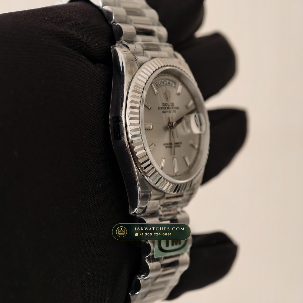 Rolex Day-Date 40 Iridescent Natural Mother-of-Pearl Dial 18K White Gold Ref. 228239 — Studio Gallery Plate VI in 18K White Gold Au750 (210.5g Verified Mass, Rolex Manufacture Cal. 3255 - 70h Power Reserve)