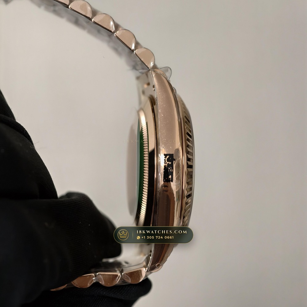 Rolex Day-Date 40 18K Everose Gold Chronometer Regulated Spec Ref. 228235 — Studio Gallery Plate VII in 18K Rose Gold Au750 (210.4g Verified Mass, Rolex Manufacture Cal. 3255 - 70h Power Reserve)
