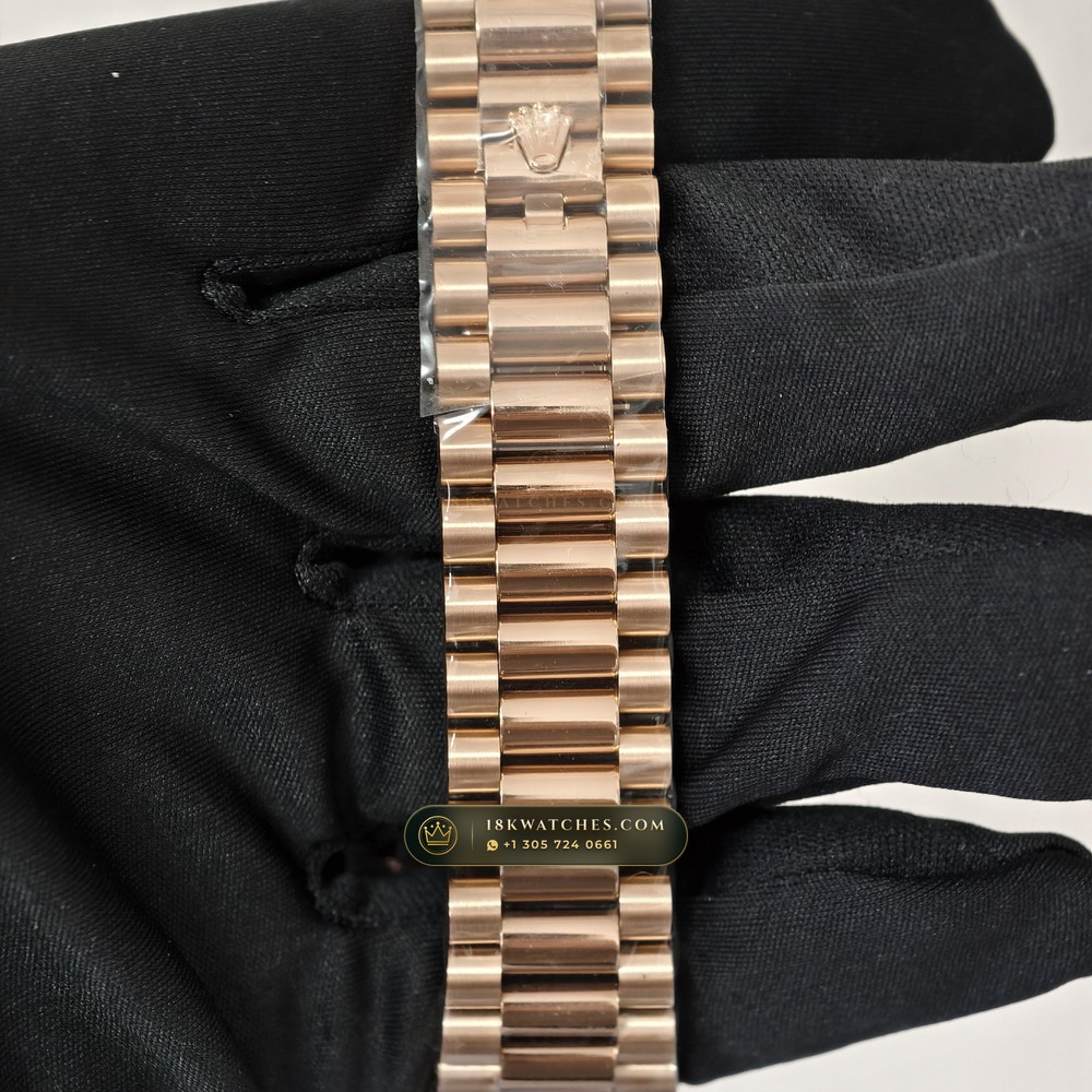 Rolex Day-Date 40 Eisenkiesel Natural Stone Dial 18K Everose Gold Ref. 228235 — Studio Gallery Plate VII in 18K Rose Gold Au750 (210.4g Verified Mass, Rolex Manufacture Cal. 3255 - 70h Power Reserve)
