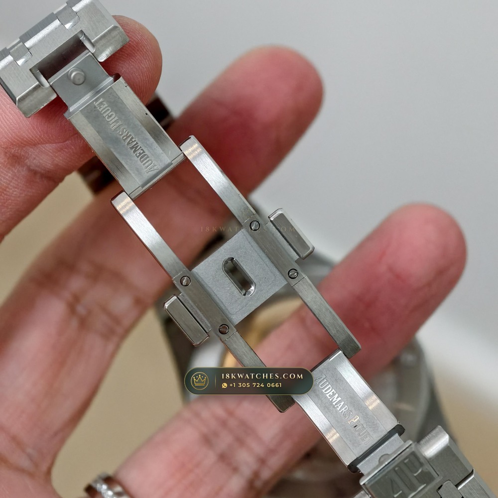 Audemars Piguet Royal Oak Selfwinding 41mm Custom Tapestry Dial Deep Crystal Optics Ref. 15500ST — Studio Gallery Plate IX in 904L Stainless Steel Custom Architecture (166.5g Verified Mass, Audemars Piguet Cal. 4302 - 70h Power Reserve)