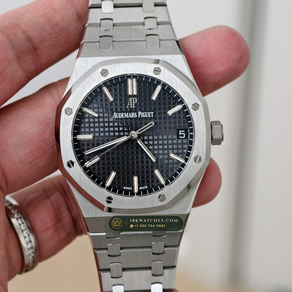 Audemars Piguet Royal Oak Selfwinding 41mm Custom Tapestry Dial Deep Crystal Optics Ref. 15500ST — Studio Gallery Plate III in 904L Stainless Steel Custom Architecture (166.5g Verified Mass, Audemars Piguet Cal. 4302 - 70h Power Reserve)
