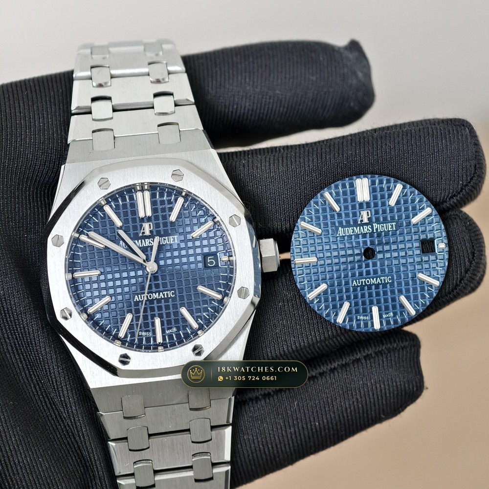 Audemars Piguet Royal Oak Selfwinding 37mm Chronometer Regulated Spec Ref. 15450ST