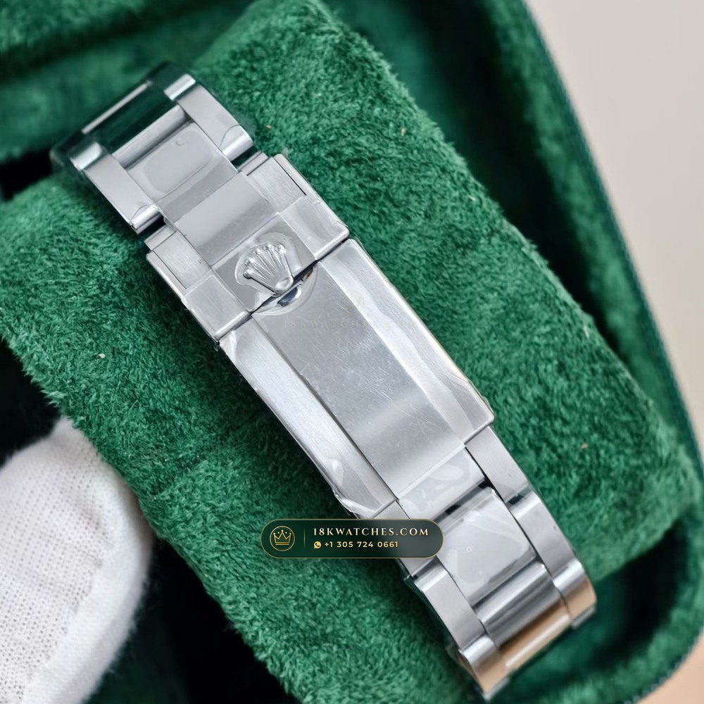 Rolex Cosmograph Daytona Diamond-Set Bezel 950 Platinum Ref. 116576TBR — Studio Gallery Plate VI in 950 Platinum Pt950 (282.1g Verified Mass, Rolex Manufacture Cal. 4130 - 72h Power Reserve)
