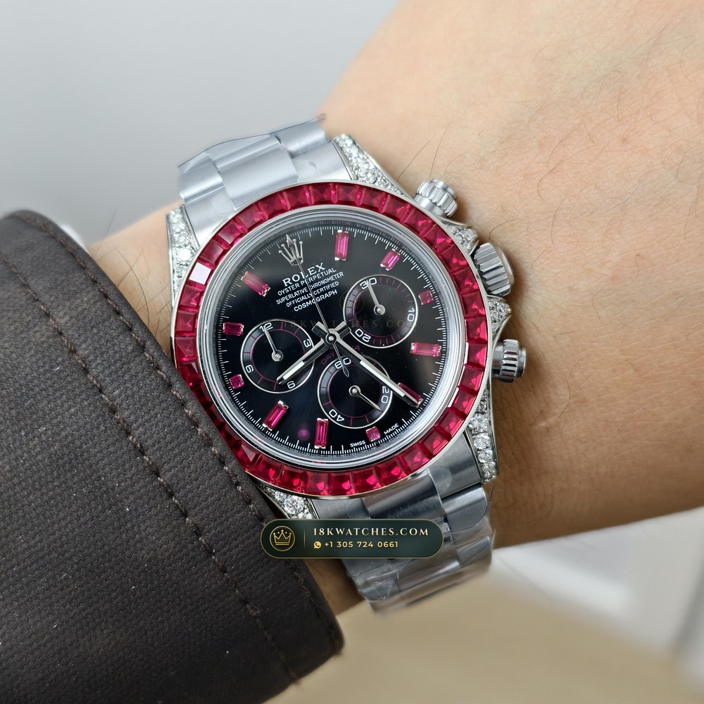 Rolex Cosmograph Daytona Baguette Ruby Bezel 18K White Gold Ref. 126599TRU — Studio Gallery Plate VI in 18K White Gold Au750 (216.8g Verified Mass, Rolex Manufacture Cal. 4131 - 72h Power Reserve)