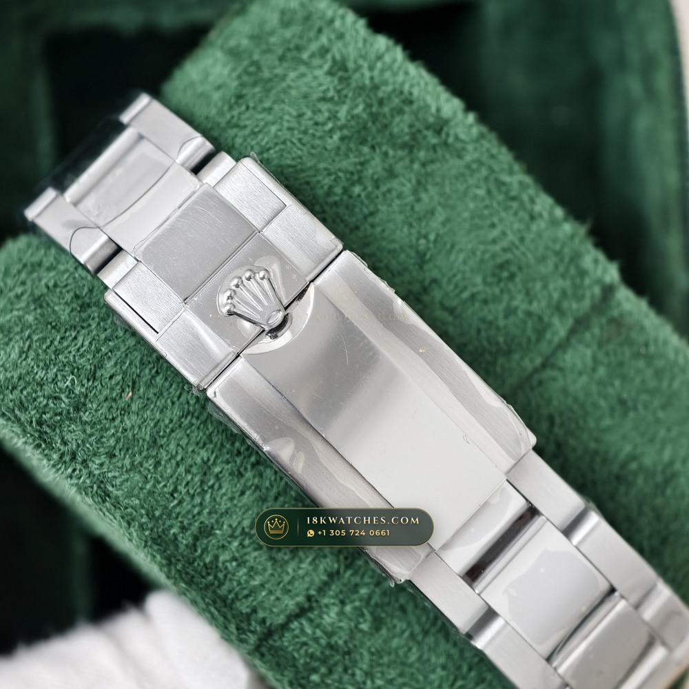 Rolex Cosmograph Daytona Baguette Ruby Bezel 18K White Gold Ref. 126599TRU — Studio Gallery Plate VII in 18K White Gold Au750 (216.8g Verified Mass, Rolex Manufacture Cal. 4131 - 72h Power Reserve)