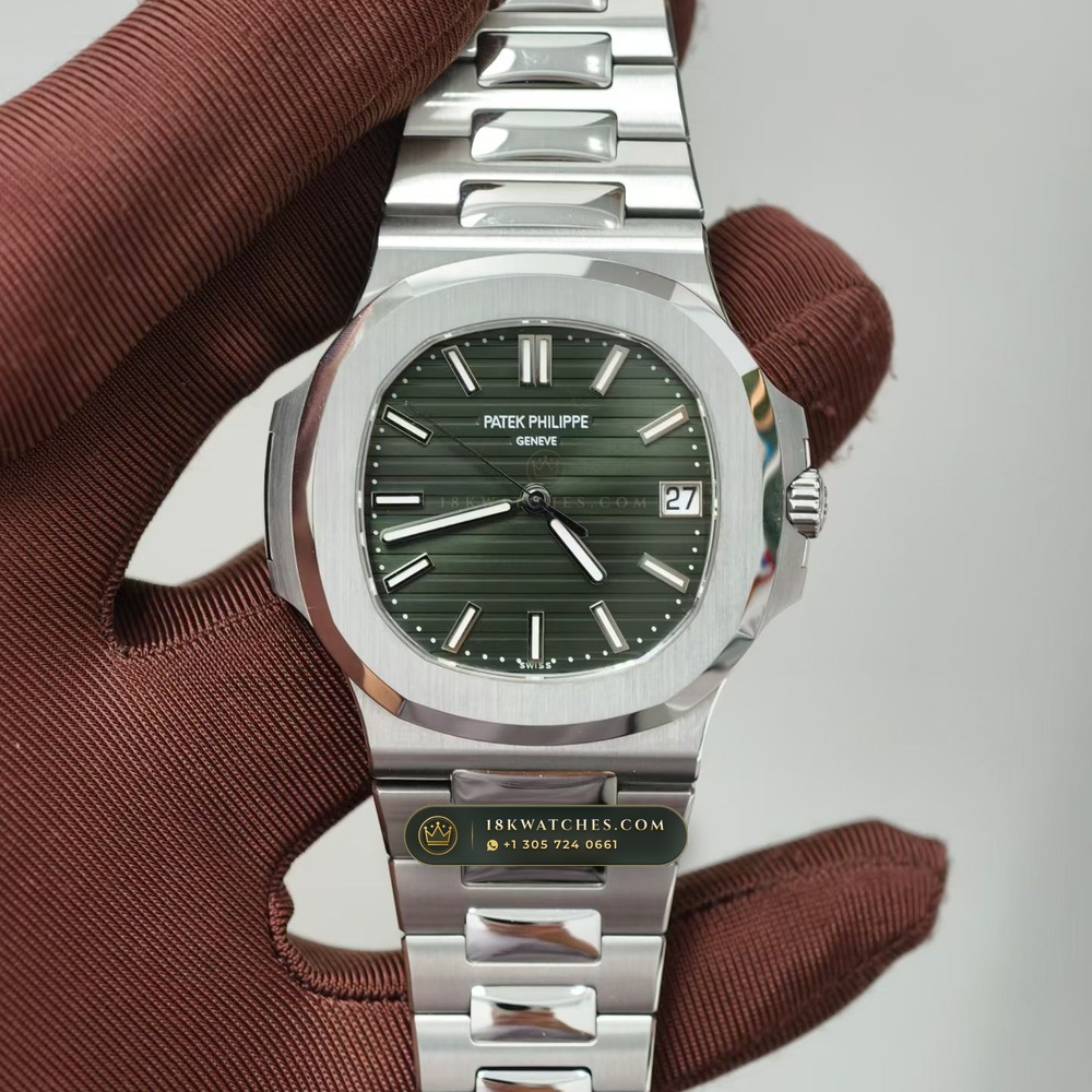Patek Philippe Nautilus Self-Winding Ref. 5711/1A-014