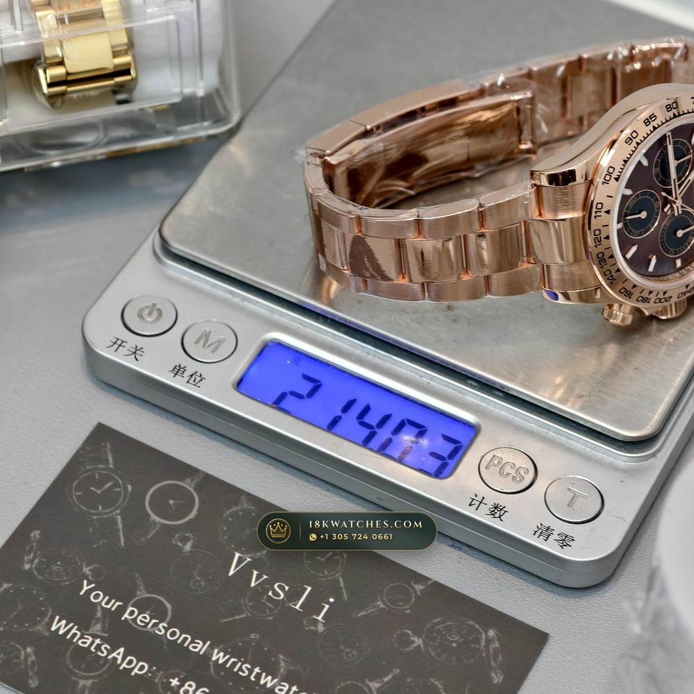 Rolex Cosmograph Daytona 18K Everose Gold Master Watchmaker Spec Ref. 126505 — Studio Gallery Plate XI in 18K Rose Gold Au750 (216.8g Verified Mass, Rolex Manufacture Cal. 4131 - 72h Power Reserve)