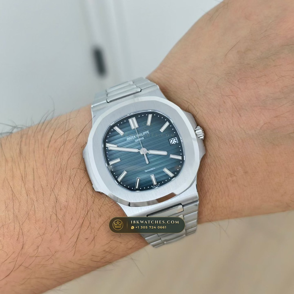 Patek Philippe Nautilus Self-Winding Ref. 5711/1A-010 — Studio Gallery Plate IX in 904L Stainless Steel Custom Architecture (115.2g Verified Mass, Patek Philippe Cal. 26-330 S C / Cal. 324 S C - 21K Gold Rotor)