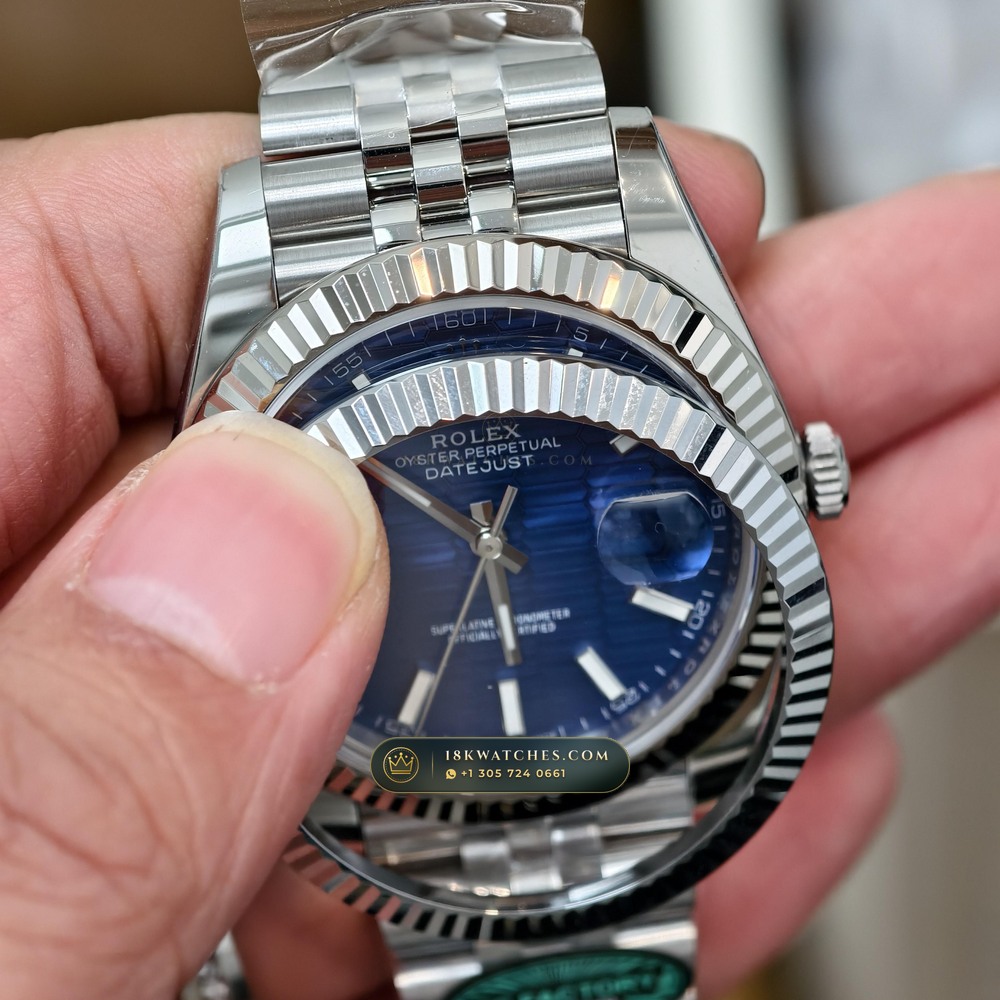 Rolex Datejust 41 Geneva Atelier Spec Ref. 126331 — Studio Gallery Plate IV in 18K Gold & 904L Oystersteel Rolesor (150.7g Verified Mass, Rolex Manufacture Cal. 3235 - 70h Power Reserve)