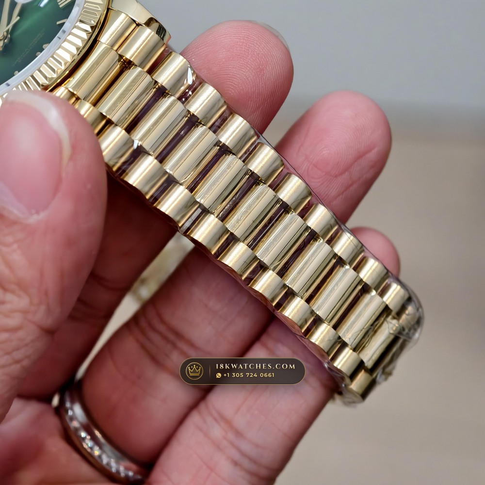 Rolex Day-Date 36 Graduated Green Ombre Sunray Dial 18K Yellow Gold Ref. 128238 — Studio Gallery Plate IV in 18K Yellow Gold Au750 (183.4g Verified Mass, Rolex Manufacture Cal. 3255 - 70h Power Reserve)