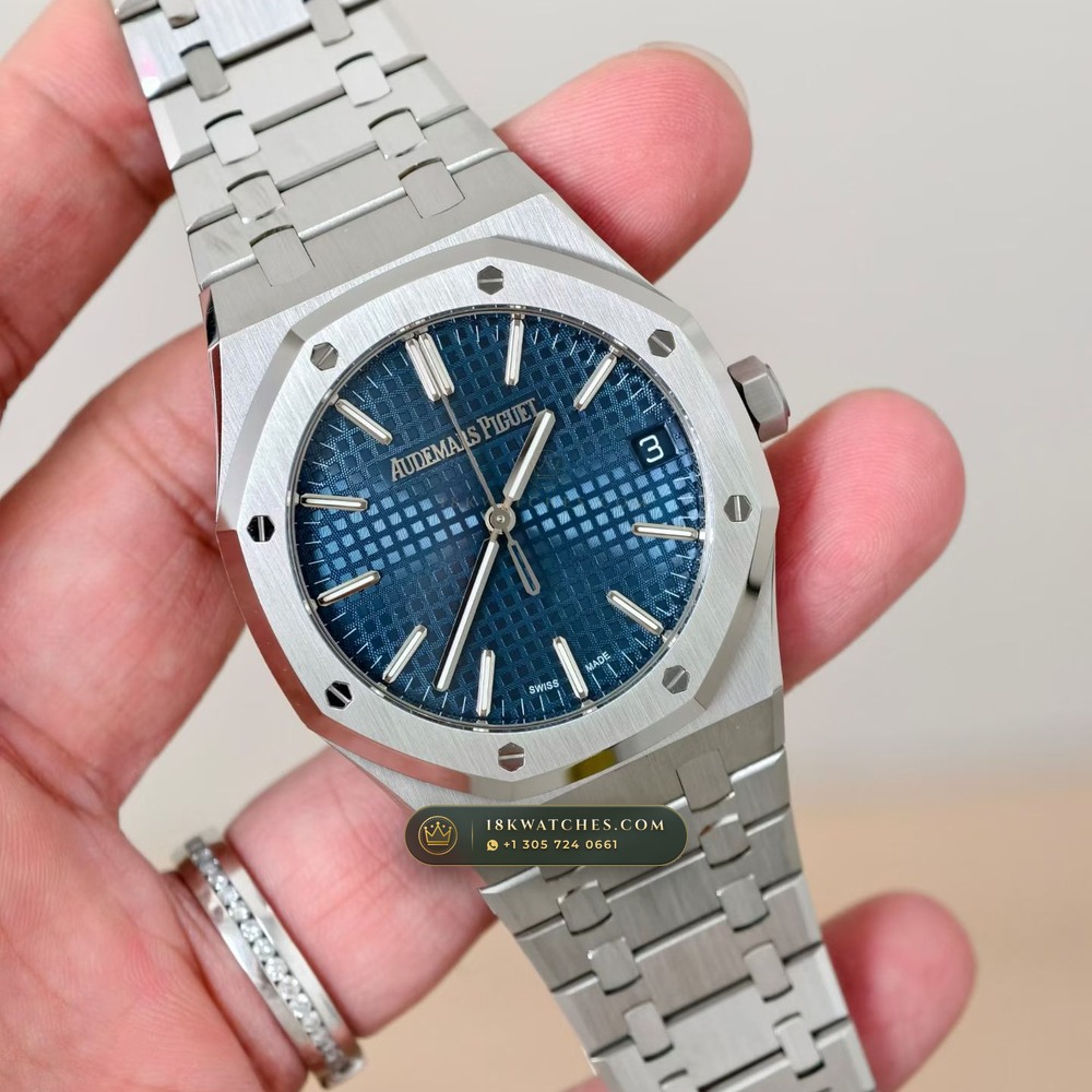 Audemars Piguet Royal Oak Selfwinding 41mm Sapphire Caseback Spec Ref. 15510ST — Studio Gallery Plate III in 904L Stainless Steel Custom Architecture (166.1g Verified Mass, Audemars Piguet Cal. 4302 - 70h Power Reserve)