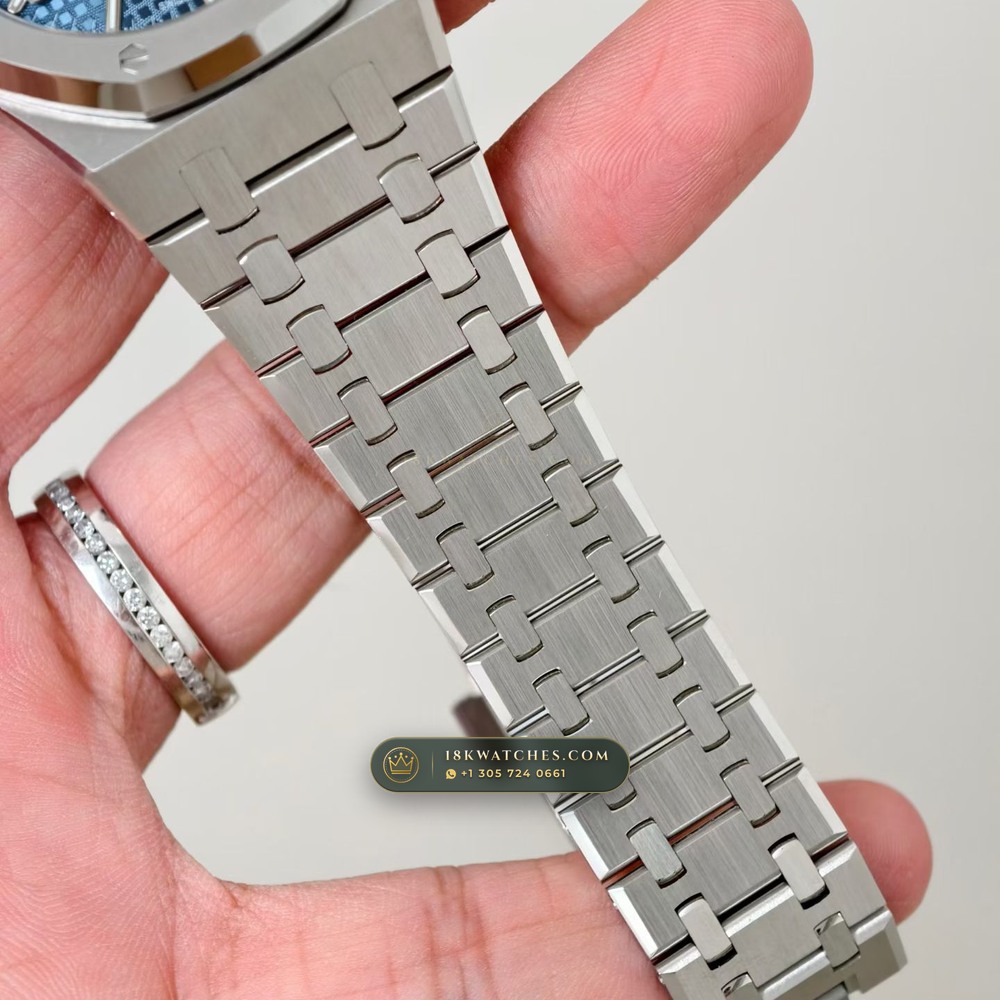 Audemars Piguet Royal Oak Selfwinding 41mm Sapphire Caseback Spec Ref. 15510ST — Studio Gallery Plate VIII in 904L Stainless Steel Custom Architecture (166.1g Verified Mass, Audemars Piguet Cal. 4302 - 70h Power Reserve)