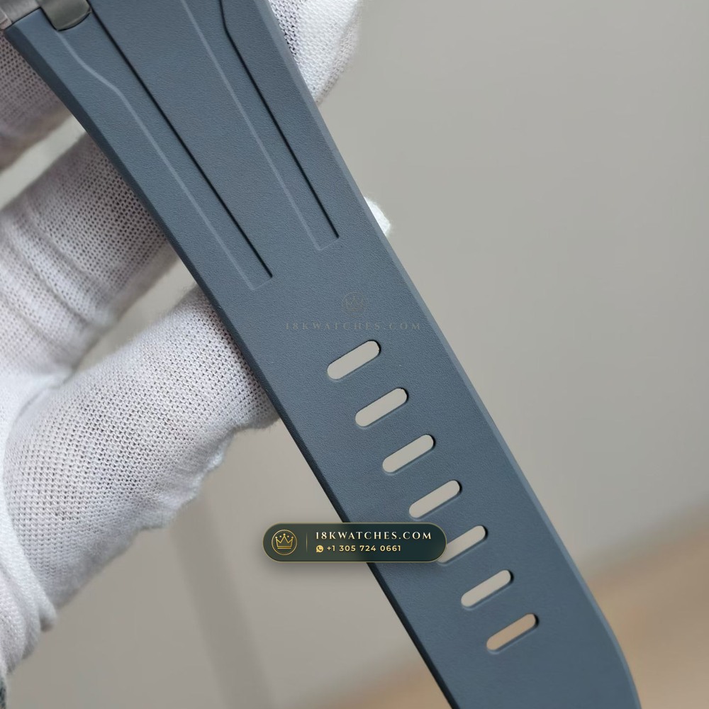 Audemars Piguet Royal Oak Offshore Selfwinding Chronograph 43mm Ref. 26420IO.OO.A009CA.01 — Studio Gallery Plate VIII in 904L Stainless Steel Custom Architecture (131.6g Verified Mass, Audemars Piguet Cal. 4401 Flyback Chronograph)