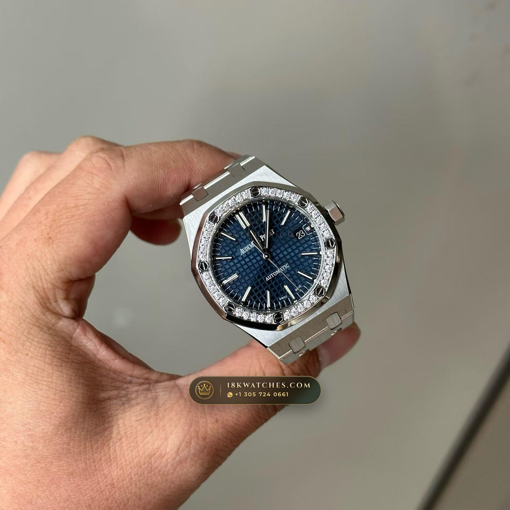 Audemars Piguet Royal Oak Selfwinding 37mm Diamond-Set Bezel Ref. 15450ST — Studio Gallery Plate III in 904L Stainless Steel Custom Architecture (132.1g Verified Mass, Audemars Piguet Cal. 3120 / Cal. 5900)