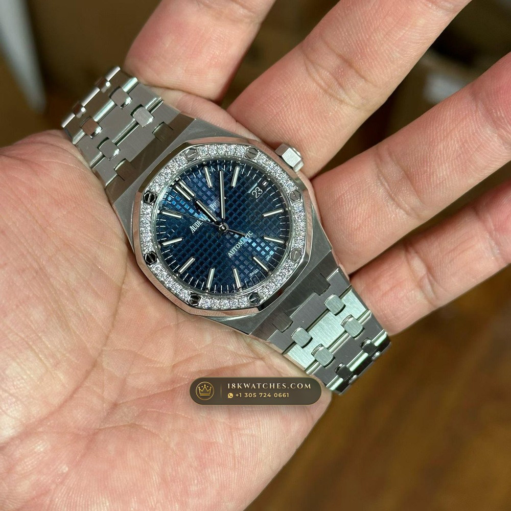 Audemars Piguet Royal Oak Selfwinding 37mm Diamond-Set Bezel Ref. 15450ST — Studio Gallery Plate IV in 904L Stainless Steel Custom Architecture (132.1g Verified Mass, Audemars Piguet Cal. 3120 / Cal. 5900)