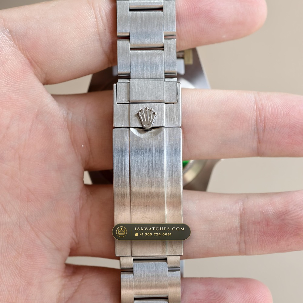 Rolex Submariner Date 41mm Custom Purple Ombre Dial Ref. 126610LN — Studio Gallery Plate VII in 904L Stainless Steel Custom Architecture (156.7g Verified Mass, Rolex Manufacture Cal. 3235 - 70h Power Reserve)