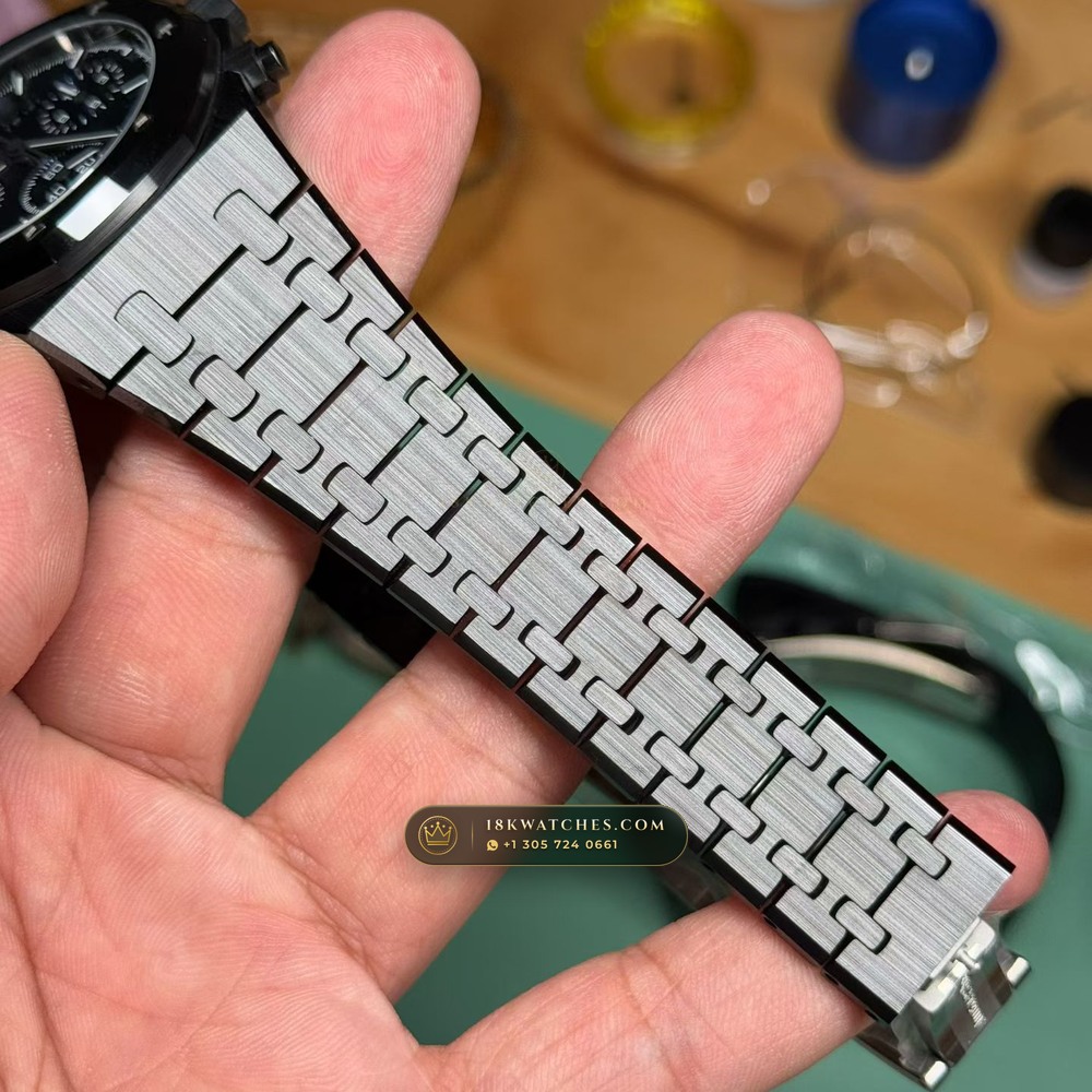 Audemars Piguet Royal Oak Selfwinding Chronograph 41mm Ref. 26240CE.OO.1225CE.98 — Studio Gallery Plate III in High-Tech Ceramic & Titanium (149.6g Verified Mass, Audemars Piguet Cal. 4401 Flyback Chronograph)