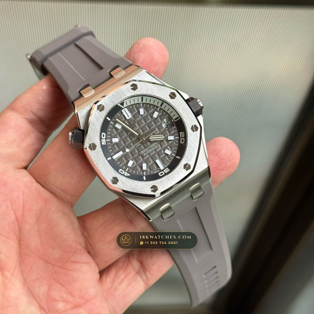 Audemars Piguet Royal Oak Offshore Diver 42mm Ref. 15720ST — Studio Gallery Plate IV in 904L Stainless Steel Custom Architecture (168.4g Verified Mass, Audemars Piguet Cal. 4308 / Cal. 3120)