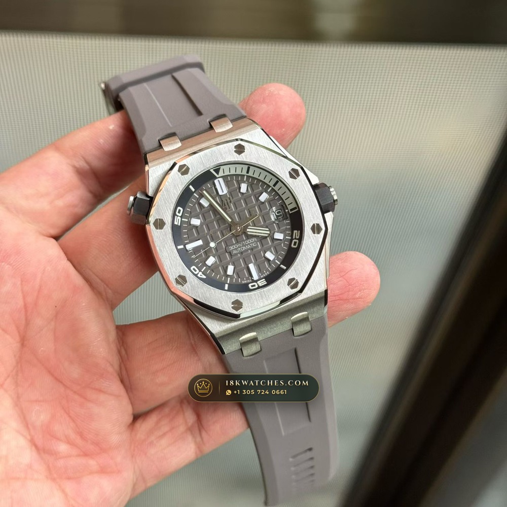 Audemars Piguet Royal Oak Offshore Diver 42mm Ref. 15720ST — Studio Gallery Plate V in 904L Stainless Steel Custom Architecture (168.4g Verified Mass, Audemars Piguet Cal. 4308 / Cal. 3120)