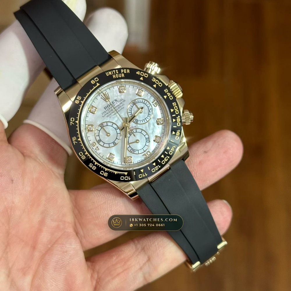 Rolex Cosmograph Daytona Iridescent Natural Mother-of-Pearl Dial 18K Yellow Gold Ref. 116518 — Studio Gallery Plate V in 18K Yellow Gold Au750 (160.9g Verified Mass, Rolex Manufacture Cal. 4130 - 72h Power Reserve)