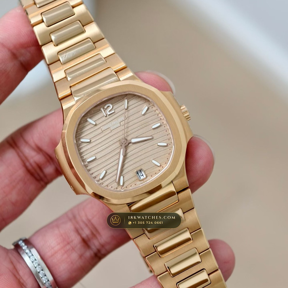 Patek Philippe Nautilus Ladies Automatic 18K Rose Gold Ref. 7118R — Studio Gallery Plate II in 18K Rose Gold Au750 (145.7g Verified Mass, Patek Philippe Cal. 324 S C - 21K Gold Rotor)