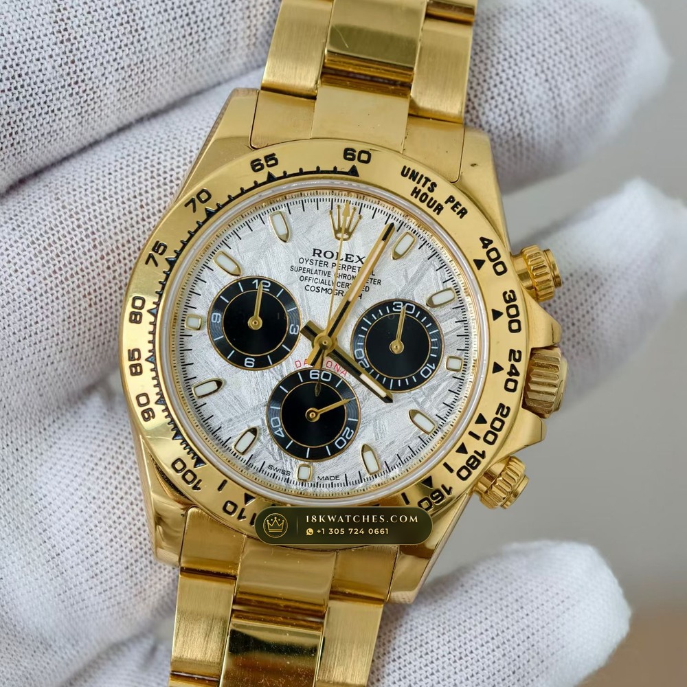 Rolex Cosmograph Daytona 18K Yellow Gold Hand-Finished Buff Dial Deep Crystal Optics Ref. 116508 — Studio Gallery Plate III in 18K Yellow Gold Au750 (216.4g Verified Mass, Rolex Manufacture Cal. 4130 - 72h Power Reserve)
