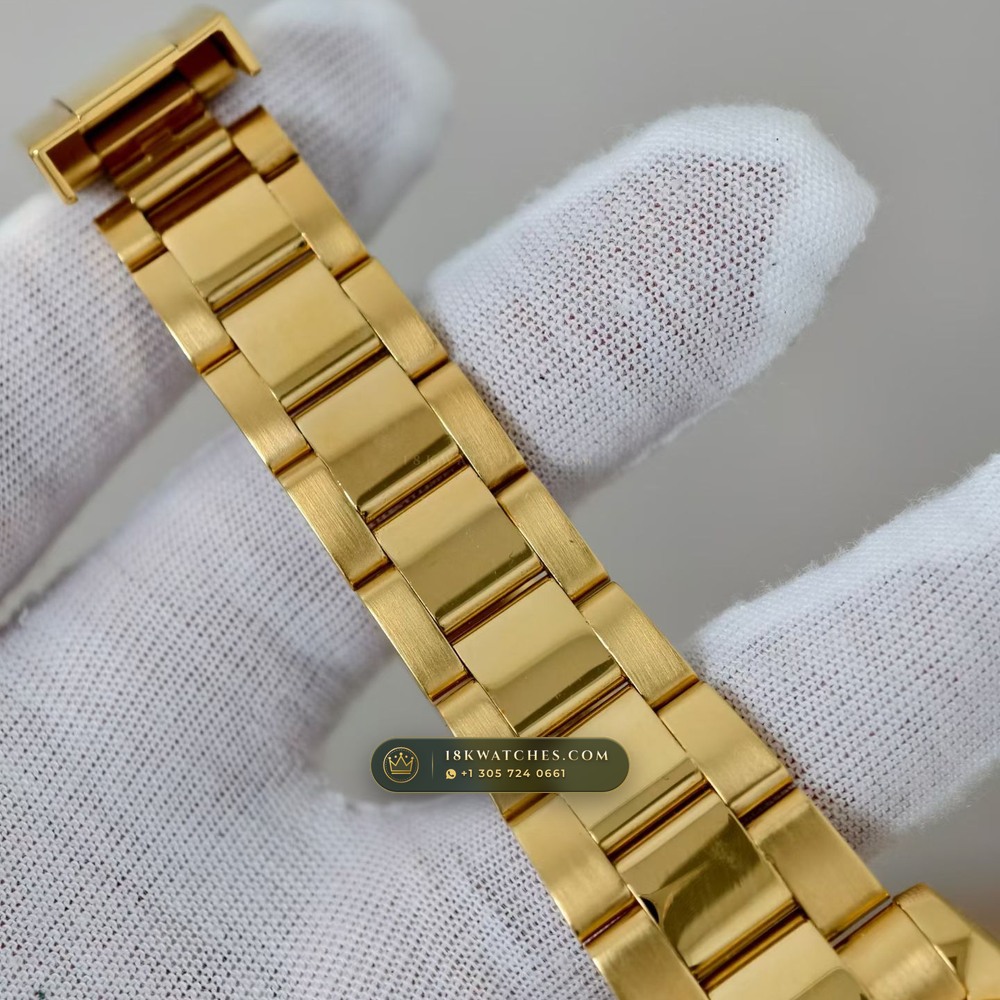 Rolex Cosmograph Daytona 18K Yellow Gold Hand-Finished Buff Dial Deep Crystal Optics Ref. 116508 — Studio Gallery Plate V in 18K Yellow Gold Au750 (216.4g Verified Mass, Rolex Manufacture Cal. 4130 - 72h Power Reserve)