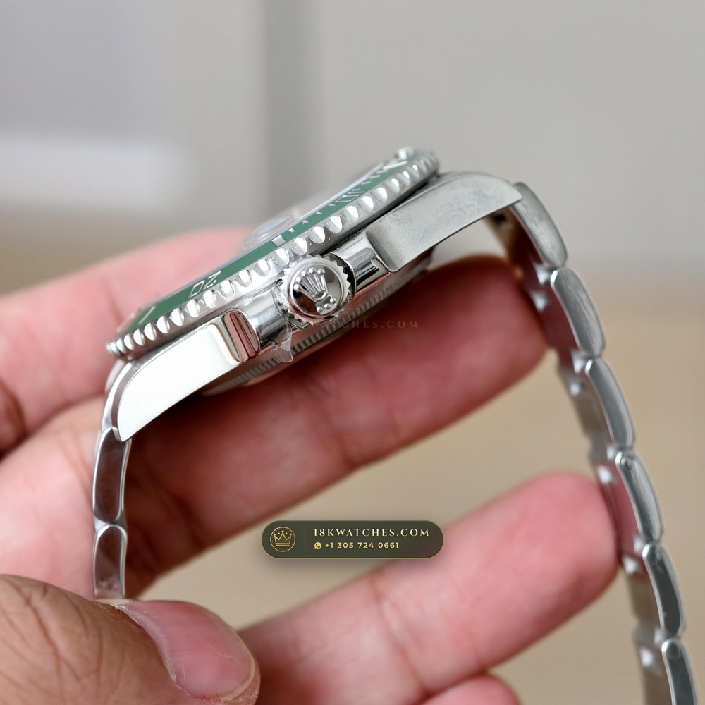 Rolex Submariner Date Hulk Sunburst Green Dial Ref. 116610LV — Studio Gallery Plate IX in 904L Stainless Steel Custom Architecture (156.7g Verified Mass, Rolex Manufacture Cal. 3135)