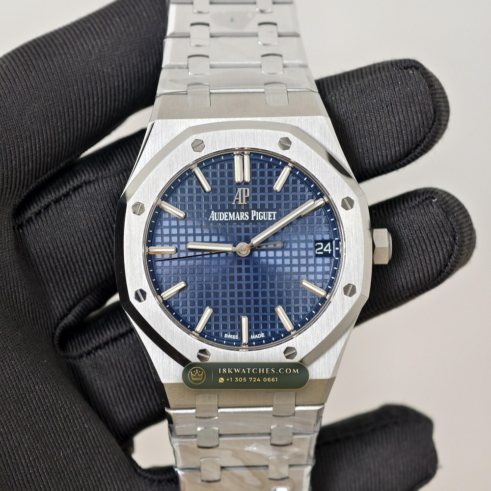 Audemars Piguet Royal Oak Selfwinding 41mm Custom Tapestry Dial Free-Sprung Calibre Ref. 15500ST