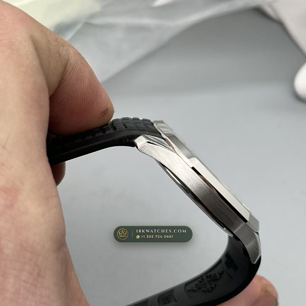 Patek Philippe Aquanaut Extra-Large Self-Winding Sapphire Caseback Spec Ref. 5167A — Studio Gallery Plate X in 904L Stainless Steel Custom Architecture (79.1g Verified Mass, Patek Philippe Cal. 324 S C - 21K Gold Rotor)