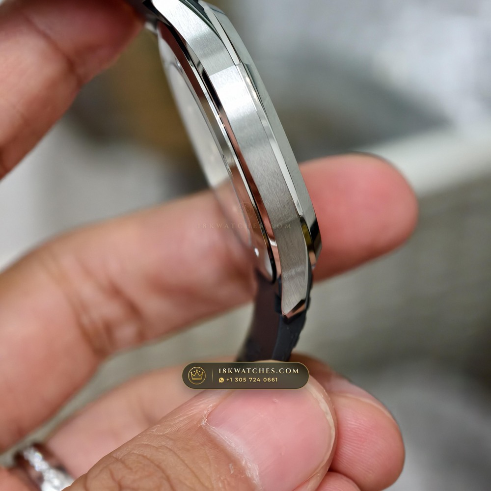 Patek Philippe Aquanaut Extra-Large Self-Winding Sapphire Caseback Spec Ref. 5167A — Studio Gallery Plate IV in 904L Stainless Steel Custom Architecture (79.1g Verified Mass, Patek Philippe Cal. 324 S C - 21K Gold Rotor)