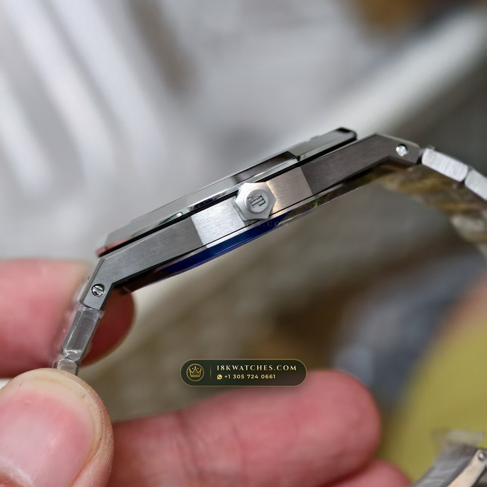 Audemars Piguet Royal Oak Jumbo Extra-Thin 39mm Ref. 16202XT.OO.1240XT.01 — Studio Gallery Plate IV in Grade 5 Titanium Monobloc (94.3g Verified Mass, Audemars Piguet Cal. 7121)