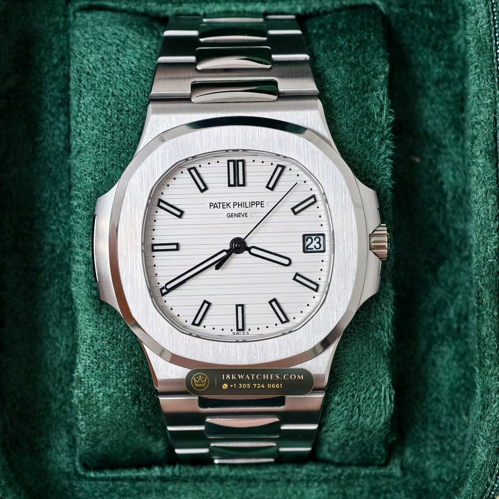 Patek Philippe Nautilus Self-Winding Custom SW Dial Deep Crystal Optics Ref. 5711/1A-011